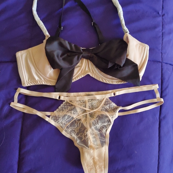 Victoria's Secret wicked Balconette Bra - Picture 3 of 8